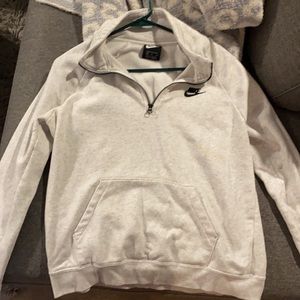 Nike Essential Quarter Zip Fleece Pullover